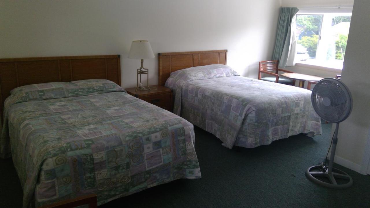 Village Green Motel Yarmouth Port Exteriér fotografie